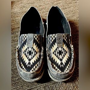 Ariat Womens Gray Aztec Cruiser Shoes 10033938
